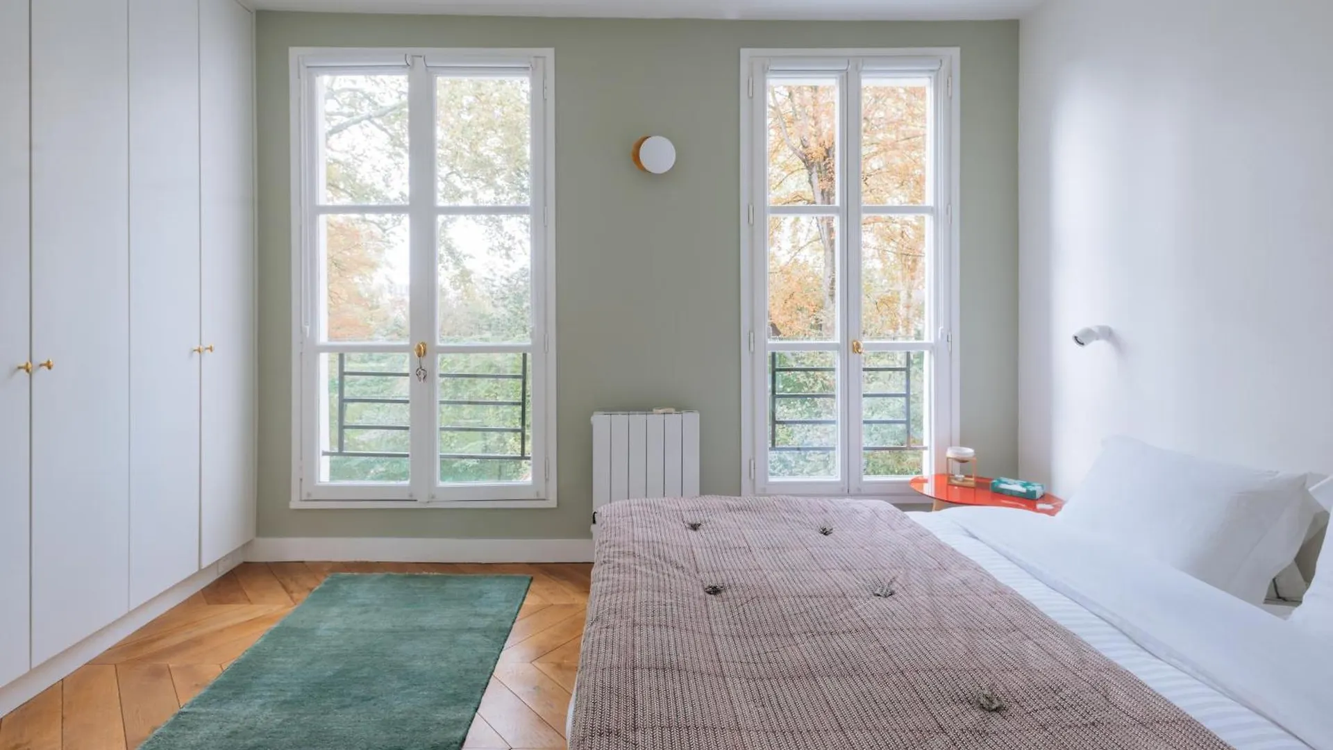 Modern Rustic-Style Apartment 7Th Arrondissement! Paris