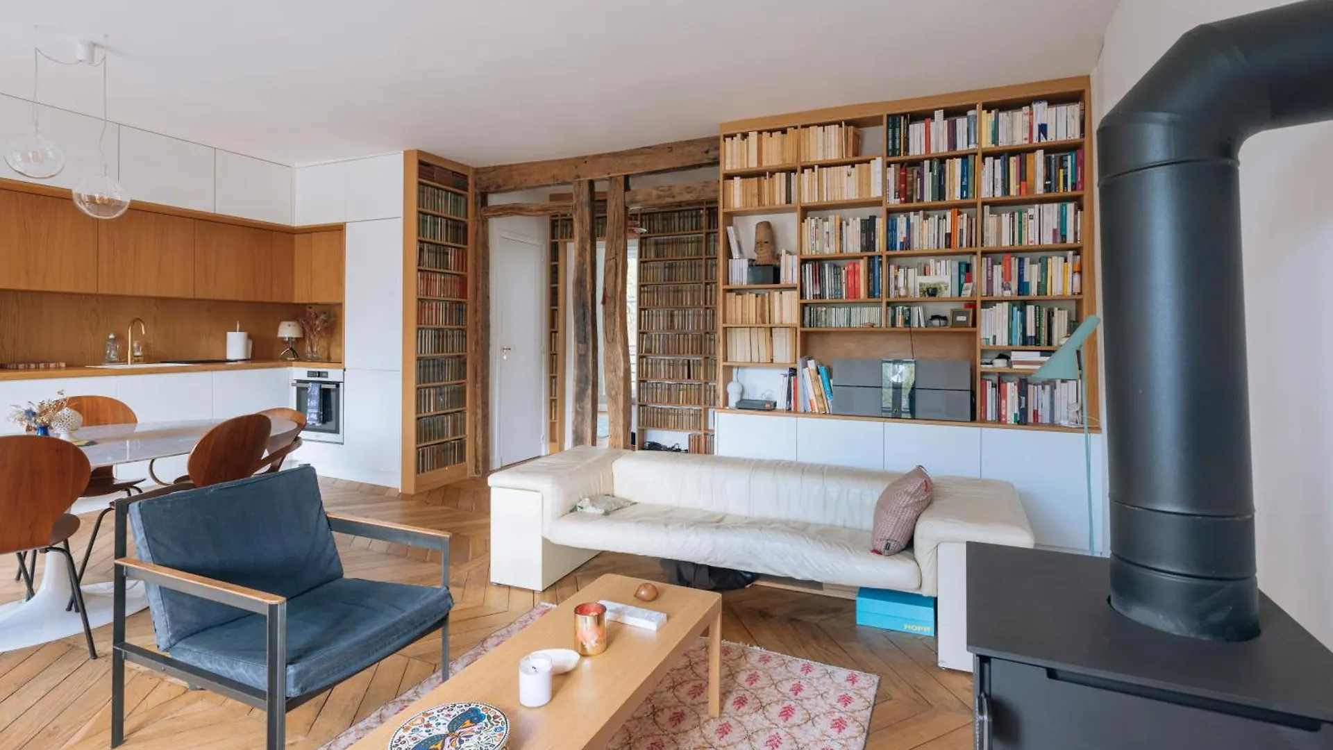 Modern Rustic-Style Apartment 7Th Arrondissement! Paris France