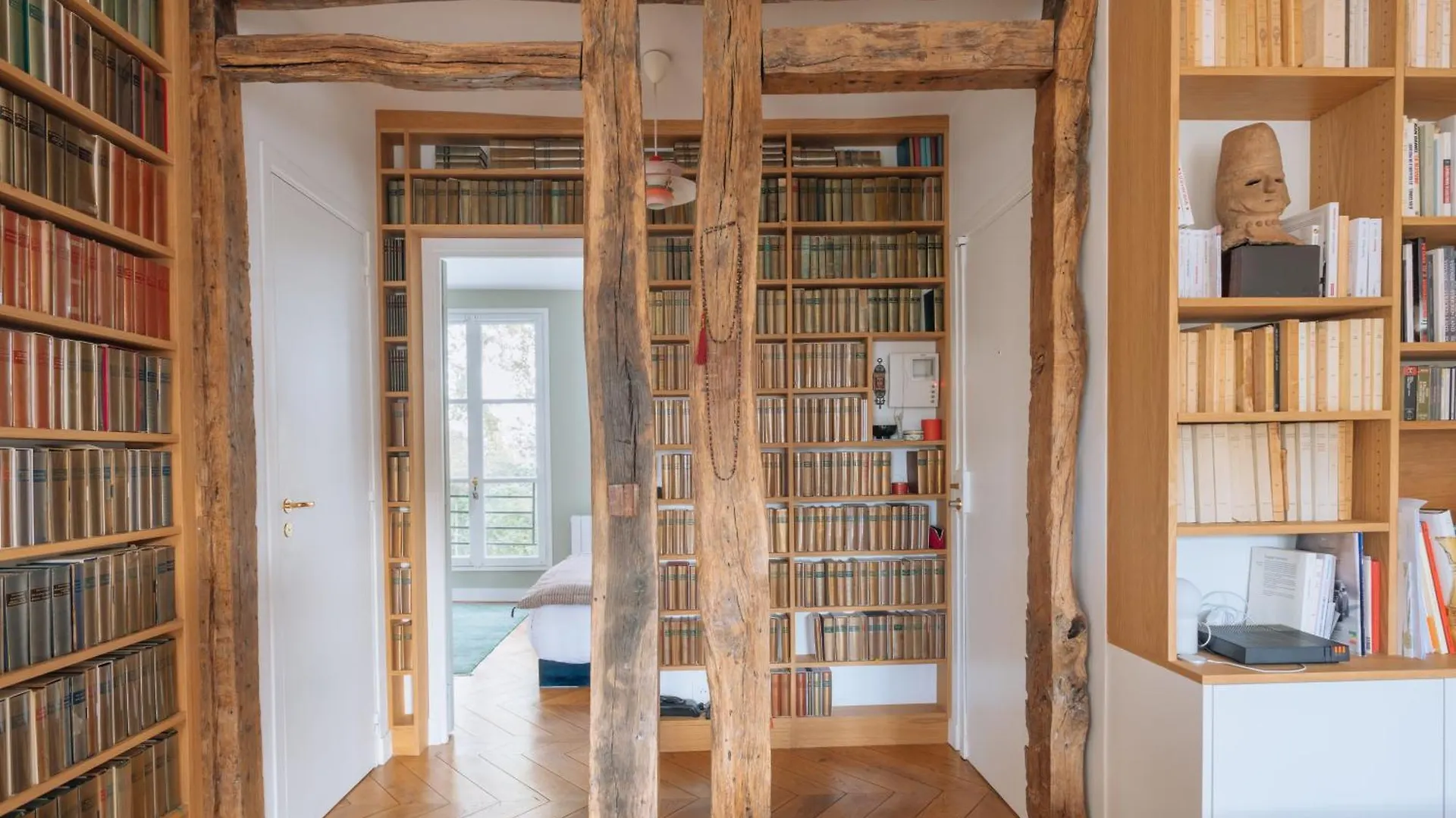 Modern Rustic-Style Apartment 7Th Arrondissement! Paris 0*,  France